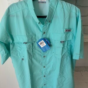 Columbia Men's Turquoise Button Down Shirt